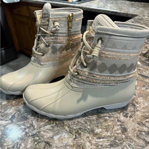 Sperry Boots Size 7 Like New